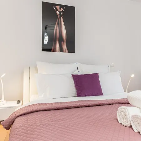 Apartamente Lavender Coressi-3